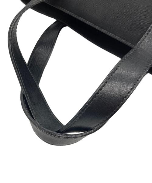 FENDI（フェンディ）FENDI (フェンディ) FFロゴ ナイロン トートバッグ ブラックの古着・服飾アイテム