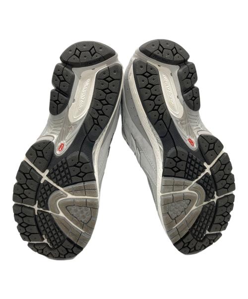 NEW BALANCE（ニューバランス）NEW BALANCE (ニューバランス) 2002R ローカットスニーカー グレー サイズ:26.5cmの古着・服飾アイテム
