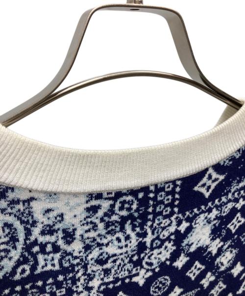 LOUIS VUITTON（ルイ ヴィトン）LOUIS VUITTON (ルイ ヴィトン) モノグラム バンダナ クルーネックニット ブルー×ホワイト サイズ:Sの古着・服飾アイテム