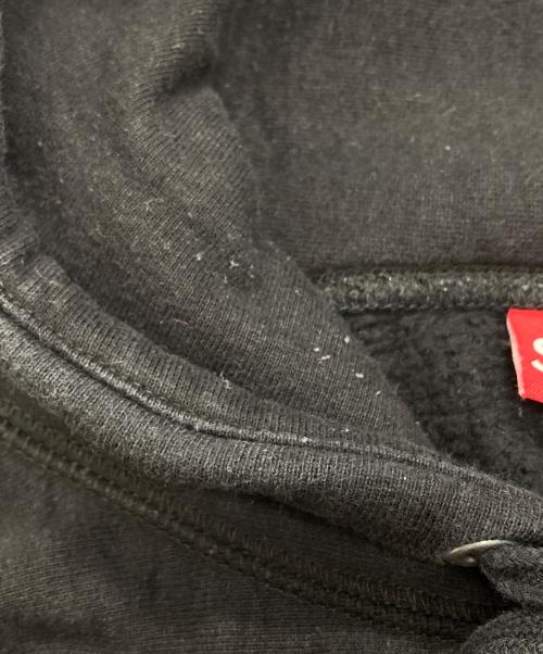 SUPREME（シュプリーム）Supreme (シュプリーム) KAWS (カウズ) Chalk Logo Hooded Sweatshirt ブラック サイズ:Lの古着・服飾アイテム