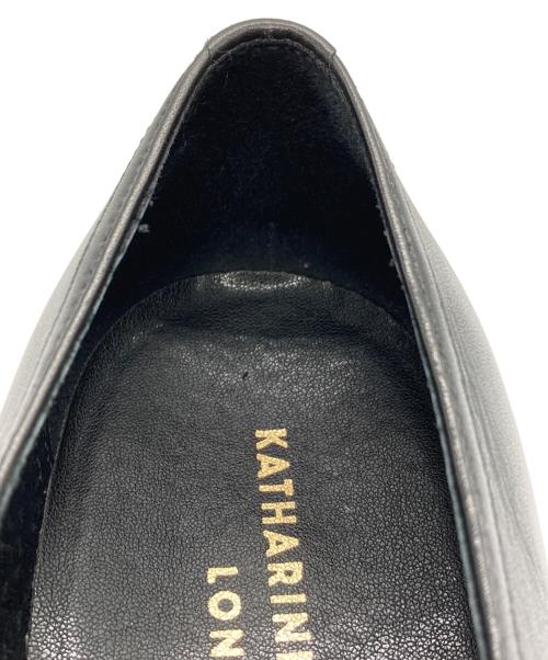 KATHARINE HAMNETT（キャサリンハムネット）KATHARINE HAMNETT (キャサリンハムネット) スワールトゥ スリッポン ブラック サイズ:25 1/2の古着・服飾アイテム