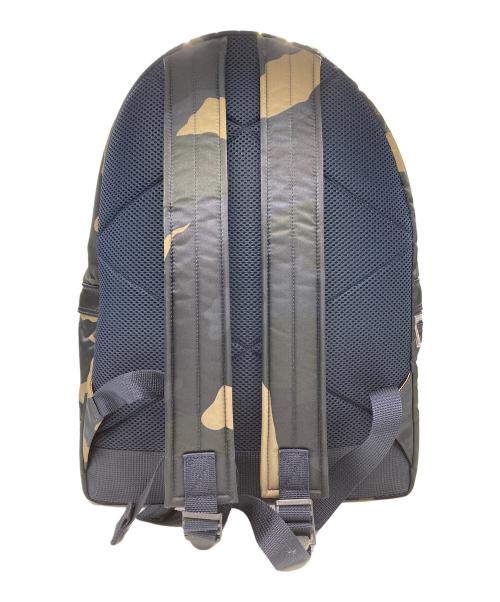 PORTER（ポーター）PORTER (ポーター) COUNTER SHADE DAYPACK オリーブの古着・服飾アイテム