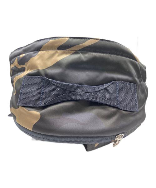 PORTER（ポーター）PORTER (ポーター) COUNTER SHADE DAYPACK オリーブの古着・服飾アイテム