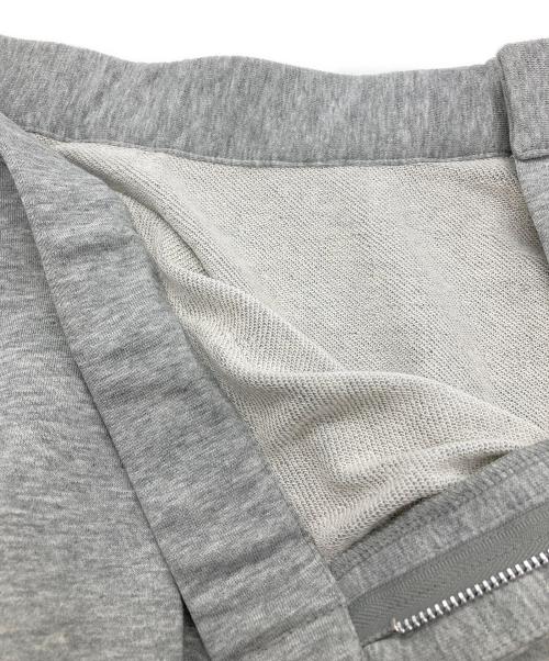 cygne（シーニュ）cygne (シーニュ) スウェットパンツ Leo グレー 未使用品の古着・服飾アイテム