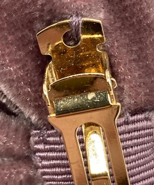 PRADA（プラダ）PRADA (プラダ) ベルベット ヘアクリップ ピンクの古着・服飾アイテム