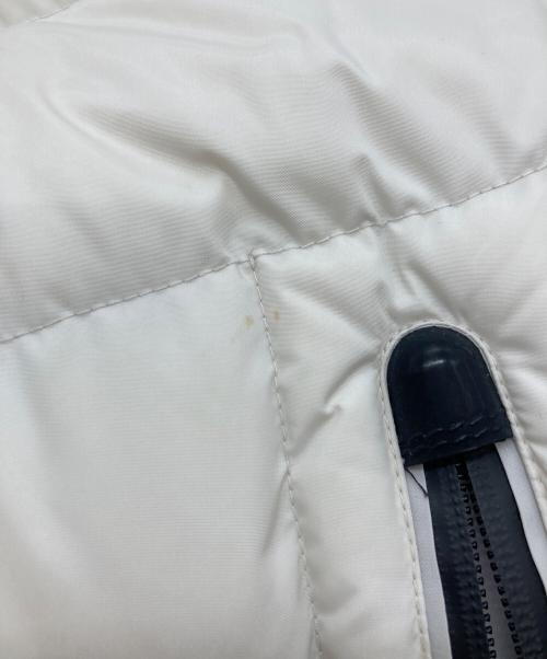 MONCLER GRENOBLE（モンクレール グルノーブル）MONCLER GRENOBLE (モンクレール グルノーブル) MAGLIA CARDIGAN ホワイト サイズ:Mの古着・服飾アイテム