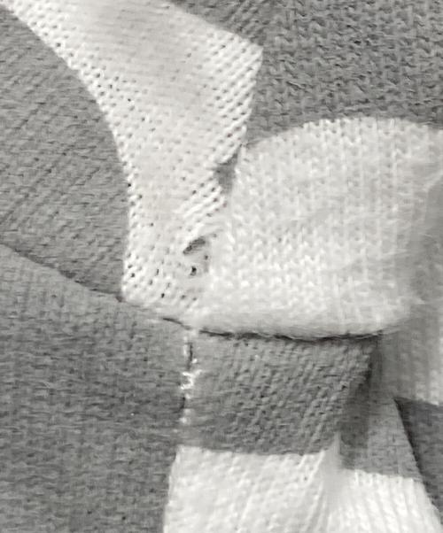 COMME des GARCONS（コムデギャルソン）COMME des GARCONS (コムデギャルソン) 総柄Tシャツ ホワイト×グレー サイズ:Sの古着・服飾アイテム