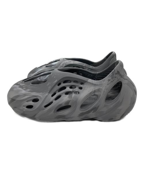adidas（アディダス）adidas (アディダス) YEEZY FORM RUNNER グレー サイズ:27.5cmの古着・服飾アイテム