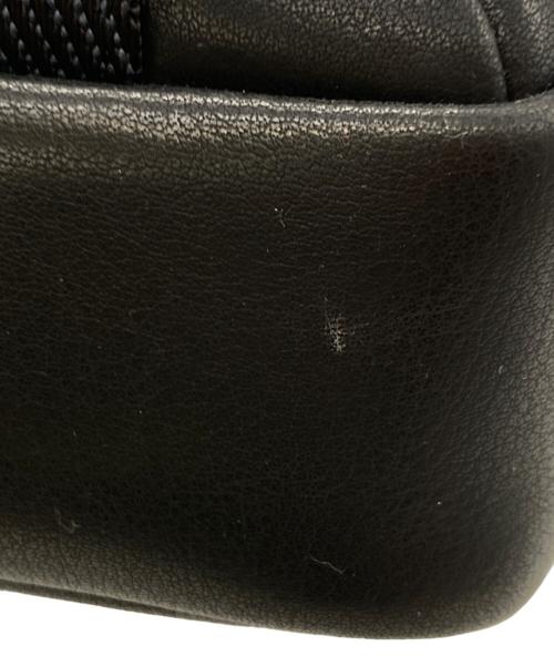 TUMI（トゥミ）TUMI (トゥミ) Area Crossbody Leather Bag ブラックの古着・服飾アイテム