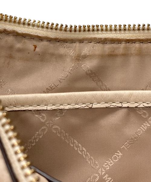 MICHAEL KORS（マイケルコース）MICHAEL KORS (マイケルコース) ASTOR LG POUCHETTE ベージュの古着・服飾アイテム