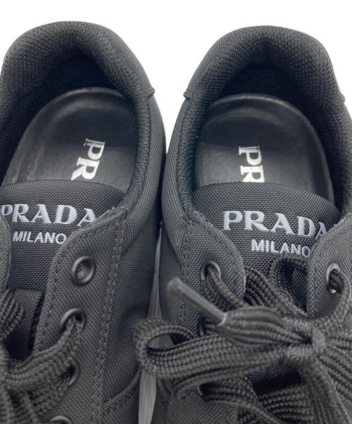PRADA（プラダ）PRADA (プラダ) RE-NYLON ローカットスニーカー ブラック サイズ:SIZE 7 1/2の古着・服飾アイテム