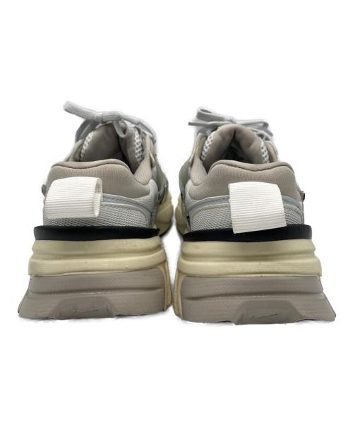 NIKE（ナイキ）NIKE (ナイキ) V2K RUN ホワイト×シルバー サイズ:23の古着・服飾アイテム