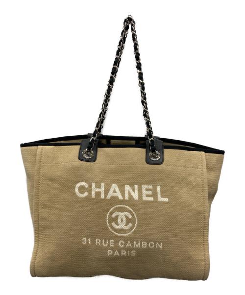 CHANEL（シャネル）CHANEL (シャネル) ドーヴィルGM チェーントートバッグ ベージュの古着・服飾アイテム