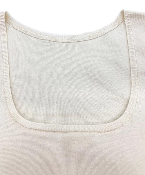 cygne（シーニュ）cygne (シーニュ) カップインニットタンク PECO ホワイト 未使用品の古着・服飾アイテム