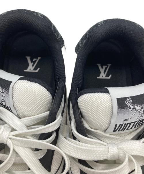 LOUIS VUITTON（ルイ ヴィトン）LOUIS VUITTON (ルイ ヴィトン) LVトレイナースニーカー ブラック サイズ:SIZE 8 1/2の古着・服飾アイテム