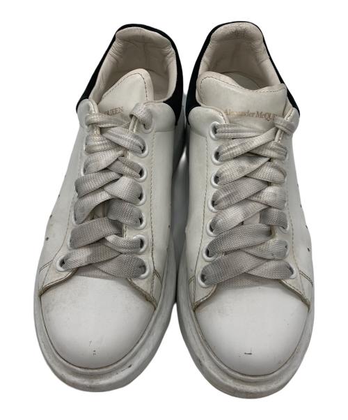 ALEXANDER McQUEEN（アレキサンダーマックイーン）ALEXANDER McQUEEN (アレキサンダーマックイーン) オーバーサイズドスニーカー ホワイト サイズ:37 1/2の古着・服飾アイテム