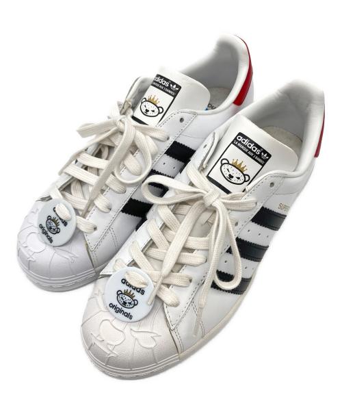 adidas（アディダス）adidas (アディダス) NIGO (二ゴー) SUPERSTAR NIGO BEARFOOT ホワイト サイズ:26.5cmの古着・服飾アイテム
