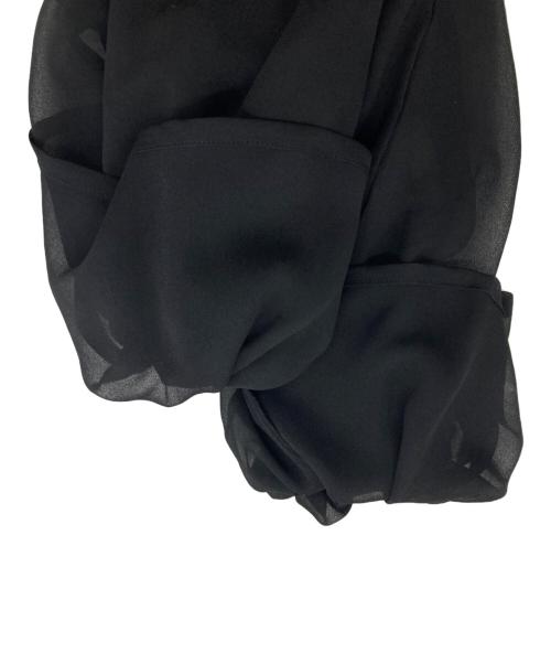 cygne（シーニュ）cygne (シーニュ) ジョーゼットショルダーオープンブラウス ブラック サイズ:FREE 未使用品の古着・服飾アイテム