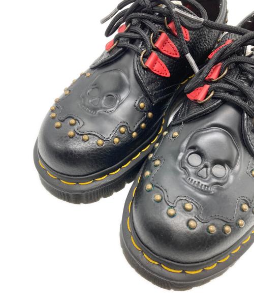 Dr.Martens（ドクターマーチン）Dr.Martens (ドクターマーチン) スタッズ刺繍3ホールシューズ ブラック サイズ:UK4の古着・服飾アイテム