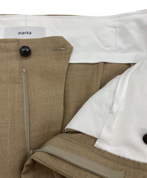 MARKA（マーカ）MARKA (マーカ) TWO TUCK MILITARY TROUSERS ベージュ サイズ:3の古着・服飾アイテム