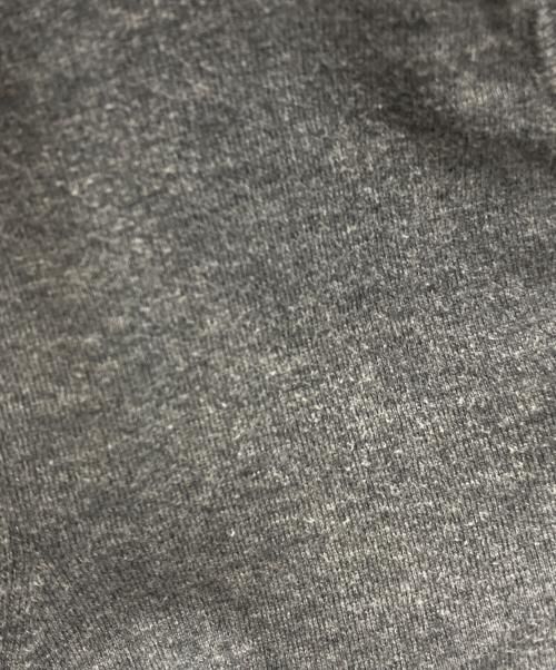 Maison Margiela（メゾンマルジェラ）Maison Margiela (メゾンマルジェラ) エルボーパッチ Vネック ニット グレー サイズ:Mの古着・服飾アイテム