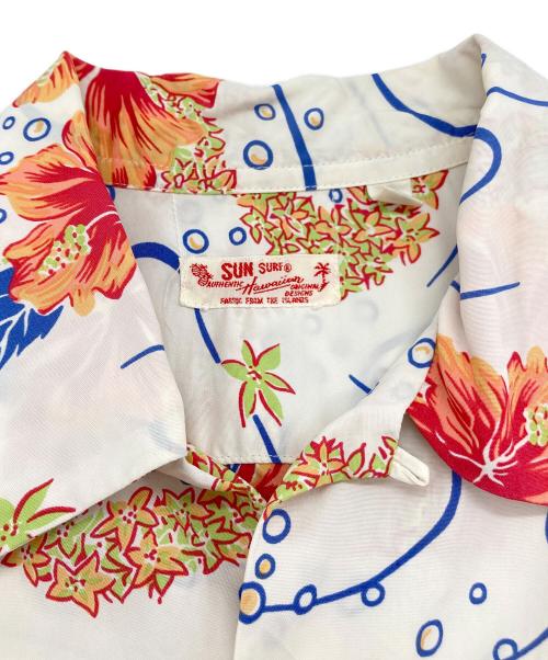 Sun Surf（サンサーフ）Sun Surf (サンサーフ) レーヨンアロハシャツ ホワイト サイズ:Mの古着・服飾アイテム