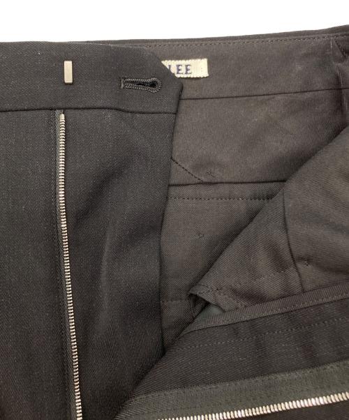 AURALEE（オーラリー）AURALEE (オーラリー) Light Wool Max Gabardine Two-Tuck Slacks ブラック サイズ:3の古着・服飾アイテム