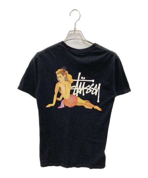 stussy（ステューシー）stussy (ステューシー) バックロゴ プリントTシャツ ブラック サイズ:Sの古着・服飾アイテム