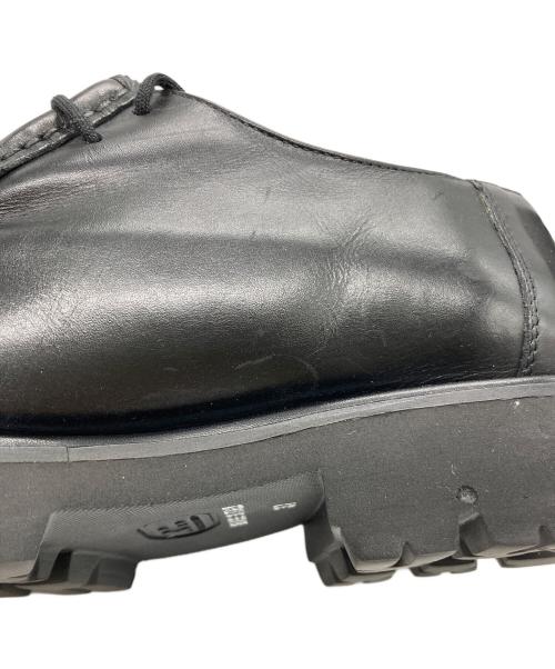 BARNEYS NEWYORK（バーニーズ・ニューヨーク）BARNEYS NEWYORK (バーニーズ・ニューヨーク) チロリアンシューズ ブラック サイズ:SIZE 37の古着・服飾アイテム