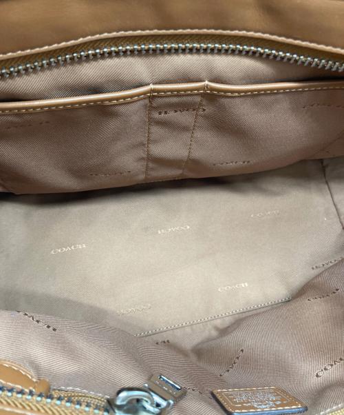 COACH（コーチ）COACH (コーチ) スワッガー キャリーオール ブラウンの古着・服飾アイテム