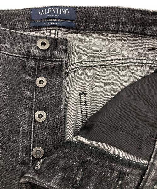 VALENTINO（ヴァレンティノ）VALENTINO (ヴァレンティノ) ロールアップデニムパンツ ブラック サイズ:32の古着・服飾アイテム