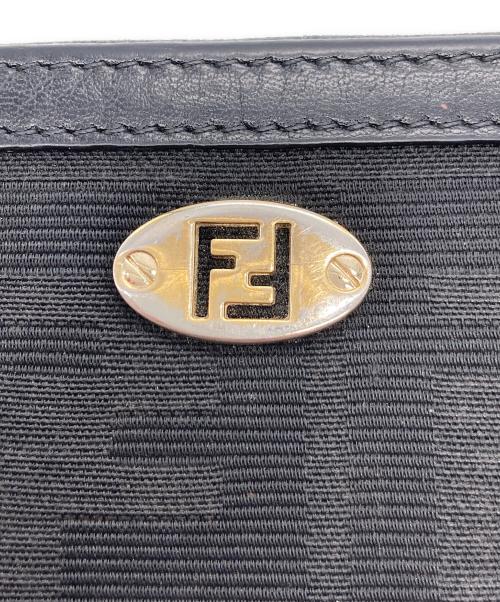 FENDI（フェンディ）FENDI (フェンディ) ズッカラウンドファスナーウォレットの古着・服飾アイテム