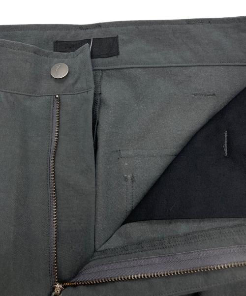 ryaw（リャウ）ryaw (リャウ) Sy Cargo Pant グレー サイズ:3 未使用品の古着・服飾アイテム
