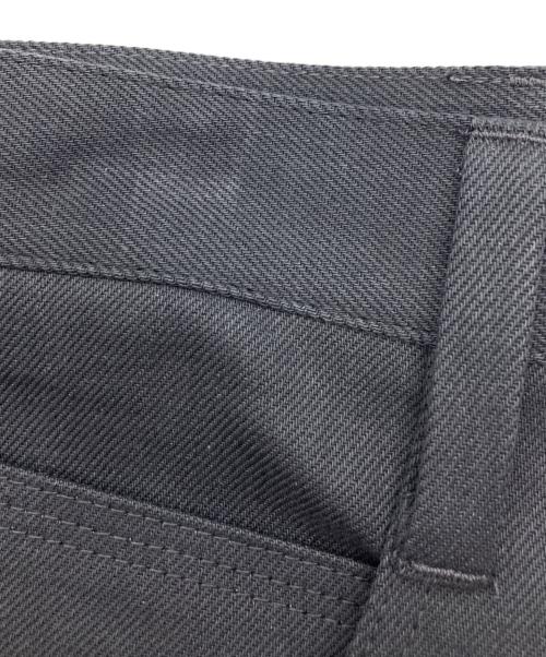 ryaw（リャウ）ryaw (リャウ) Dys DENIM PANT グレー サイズ:3の古着・服飾アイテム