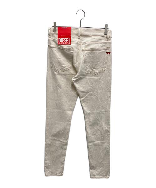 DIESEL（ディーゼル）DIESEL (ディーゼル) デニムパンツ アイボリー サイズ:SIZE W30 未使用品の古着・服飾アイテム