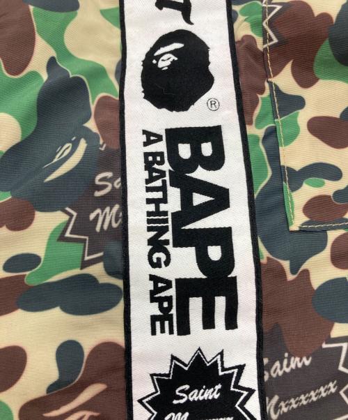 A BATHING APE（アベイシングエイプ）A BATHING APE (アベイシングエイプ) SAINT MICHAEL (セントマイケル) AP TRACK PNT / ST APE / CAMO グリーン サイズ:Sの古着・服飾アイテム