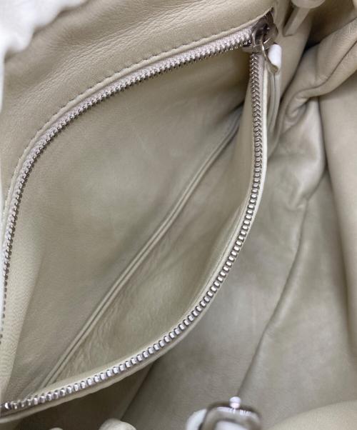THE ROW（ザ ロウ）THE ROW (ザ ロウ) Bourse Clutch アイボリーの古着・服飾アイテム