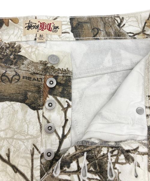 stussy（ステューシー）stussy (ステューシー) BIG OL JEAN REALTREE EDGE Vintage Loose Fit Denim ホワイト×ブラウン サイズ:30の古着・服飾アイテム