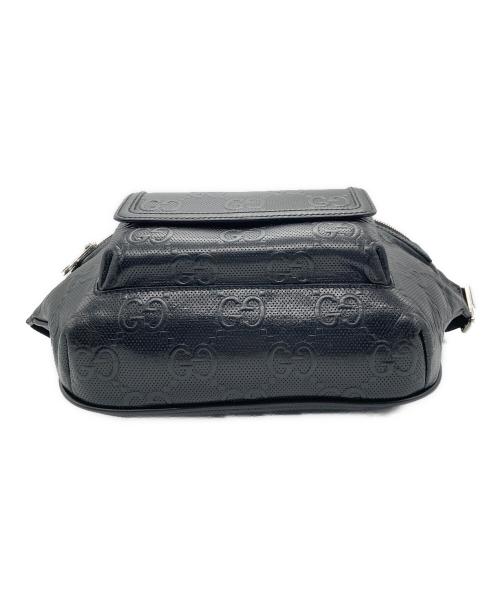 GUCCI（グッチ）GUCCI (グッチ) GGエンボスレザーベルトバッグ ブラックの古着・服飾アイテム