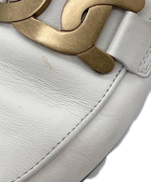 TOD'S（トッズ）TOD'S (トッズ) ケイトレザーローファー ホワイト サイズ:SIZE 37の古着・服飾アイテム