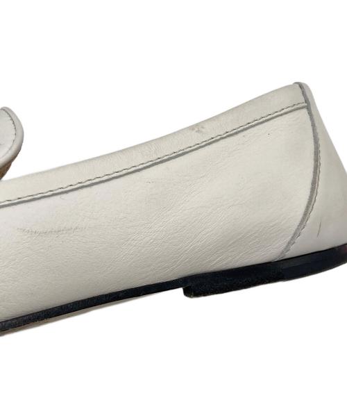 TOD'S（トッズ）TOD'S (トッズ) ケイトレザーローファー ホワイト サイズ:SIZE 37の古着・服飾アイテム