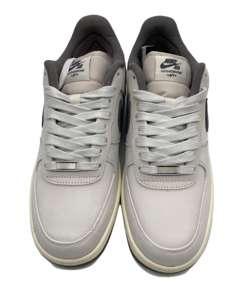 NIKE SB（ナイキエスビー）NIKE SB (ナイキエスビー) Air Force 1 Low グレー サイズ:9 未使用品の古着・服飾アイテム