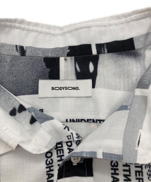 bodysong.（ボディソング）bodysong. (ボディソング) TOCANA SHIRT ホワイト サイズ:Lの古着・服飾アイテム