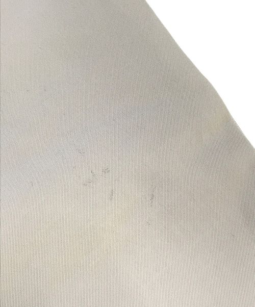 ISSEY MIYAKE（イッセイミヤケ）ISSEY MIYAKE (イッセイミヤケ) テーパードパンツ ベージュ サイズ:2表記の古着・服飾アイテム