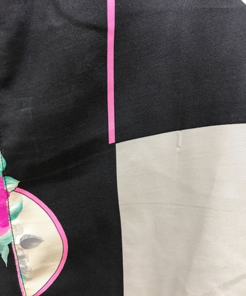 GIANNI VERSACE（ジャンニ・ヴェルサーチ）GIANNI VERSACE (ジャンニヴェルサーチ) 花柄ブラウス ピンク サイズ:表記無しの古着・服飾アイテム