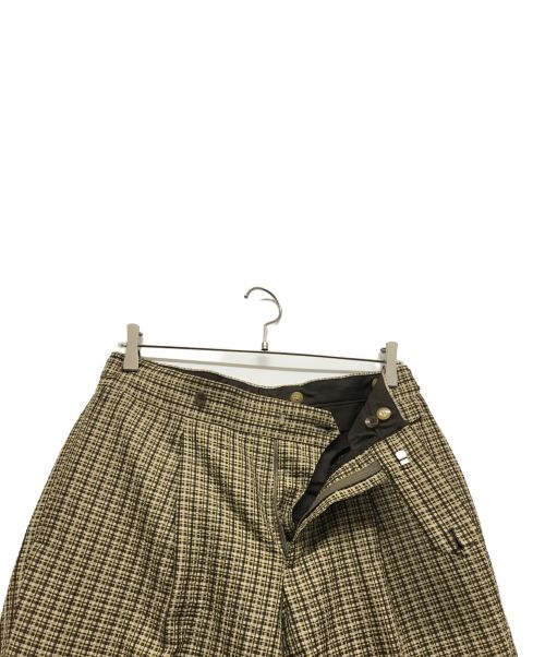 TOMORROW LAND（トゥモローランド）TOMORROW LAND (トゥモローランド) CARUSO (カルーゾ) シルクサッカー シングルブレステッド3Bスーツ ベージュ サイズ:46の古着・服飾アイテム