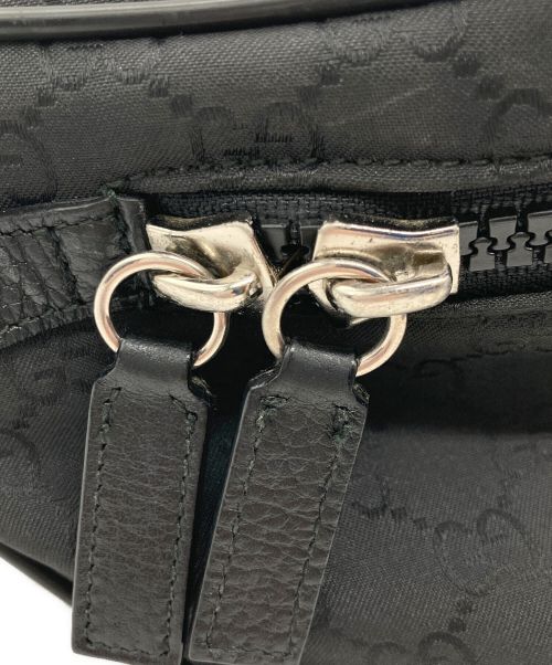 GUCCI（グッチ）GUCCI (グッチ) ウエストバッグ ブラックの古着・服飾アイテム