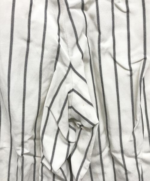 YOSHIE INABA（ヨシエ イナバ）YOSHIE INABA (ヨシエ イナバ) パンツ ホワイト サイズ:40の古着・服飾アイテム