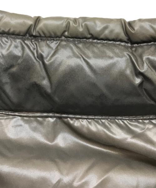 MONCLER（モンクレール）MONCLER (モンクレール) ダウンジャケット ベージュ サイズ:Sの古着・服飾アイテム