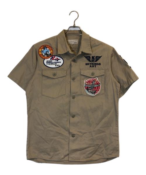 AVIREX（アヴィレックス）AVIREX (アヴィレックス) AAF TEAM PATCH SHIRT ベージュ サイズ:Lの古着・服飾アイテム